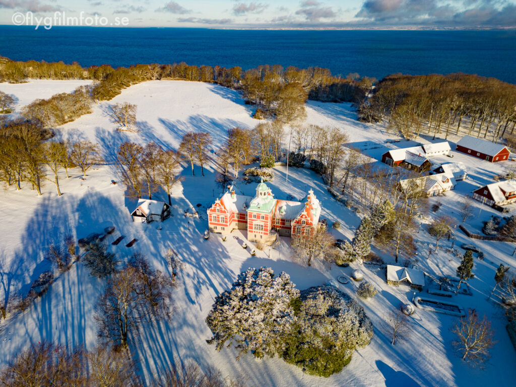 Stubbarps slott i snö