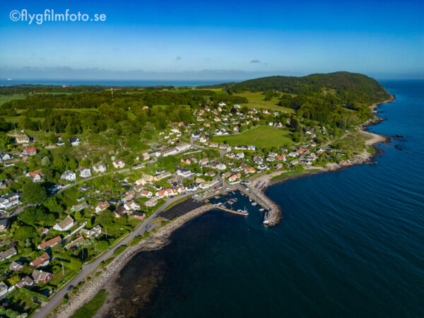 Arild med Kullaberg i bakgrunden